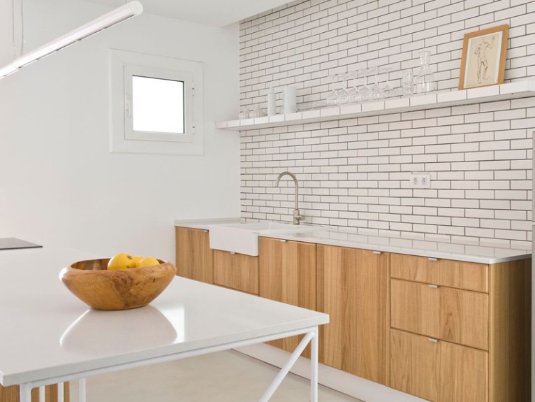 Minimal Kitchens That Are Anything But Boring